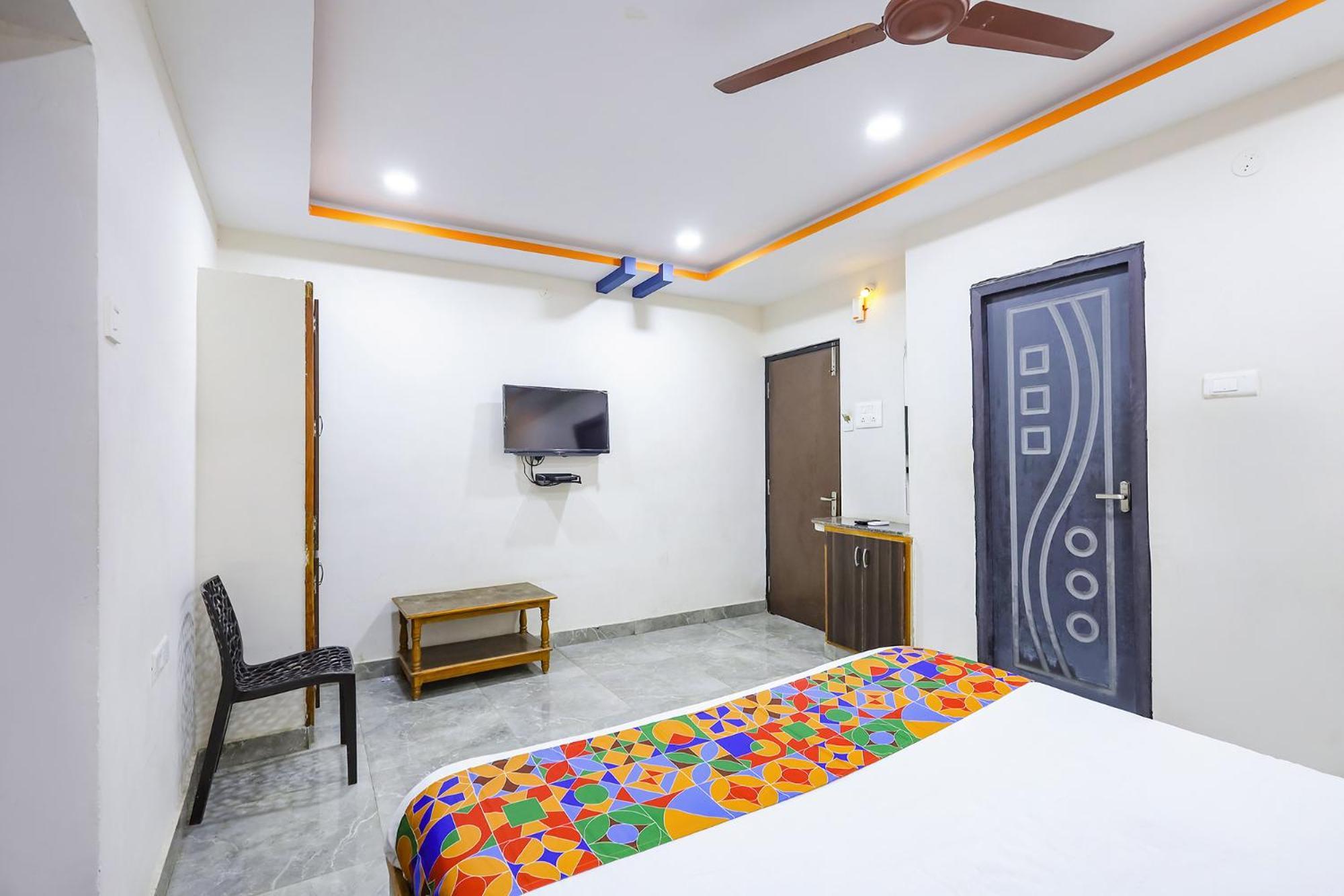 Hotel Capital O Lakshmi Residency à Tirupati Extérieur photo