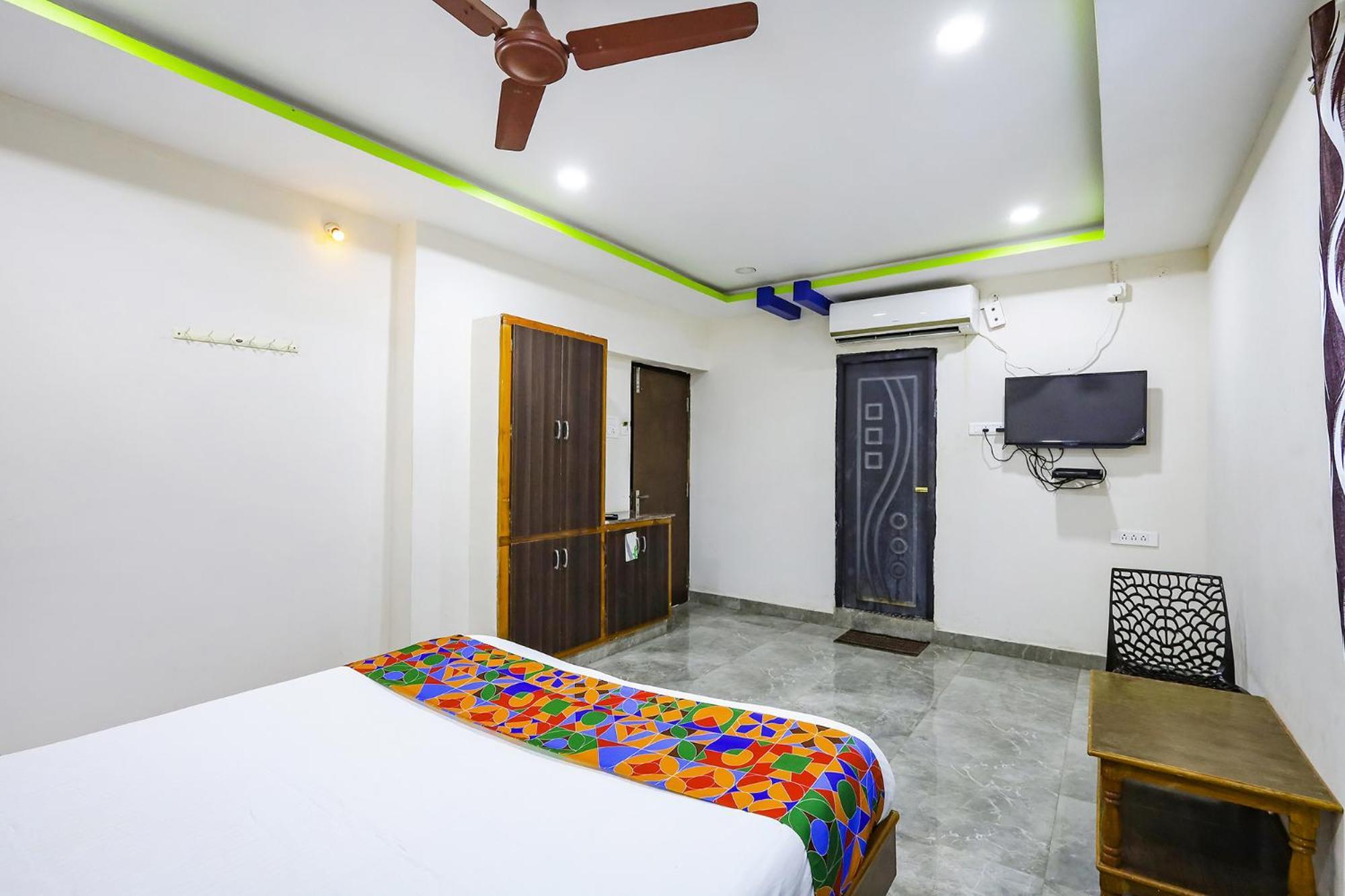 Hotel Capital O Lakshmi Residency à Tirupati Extérieur photo