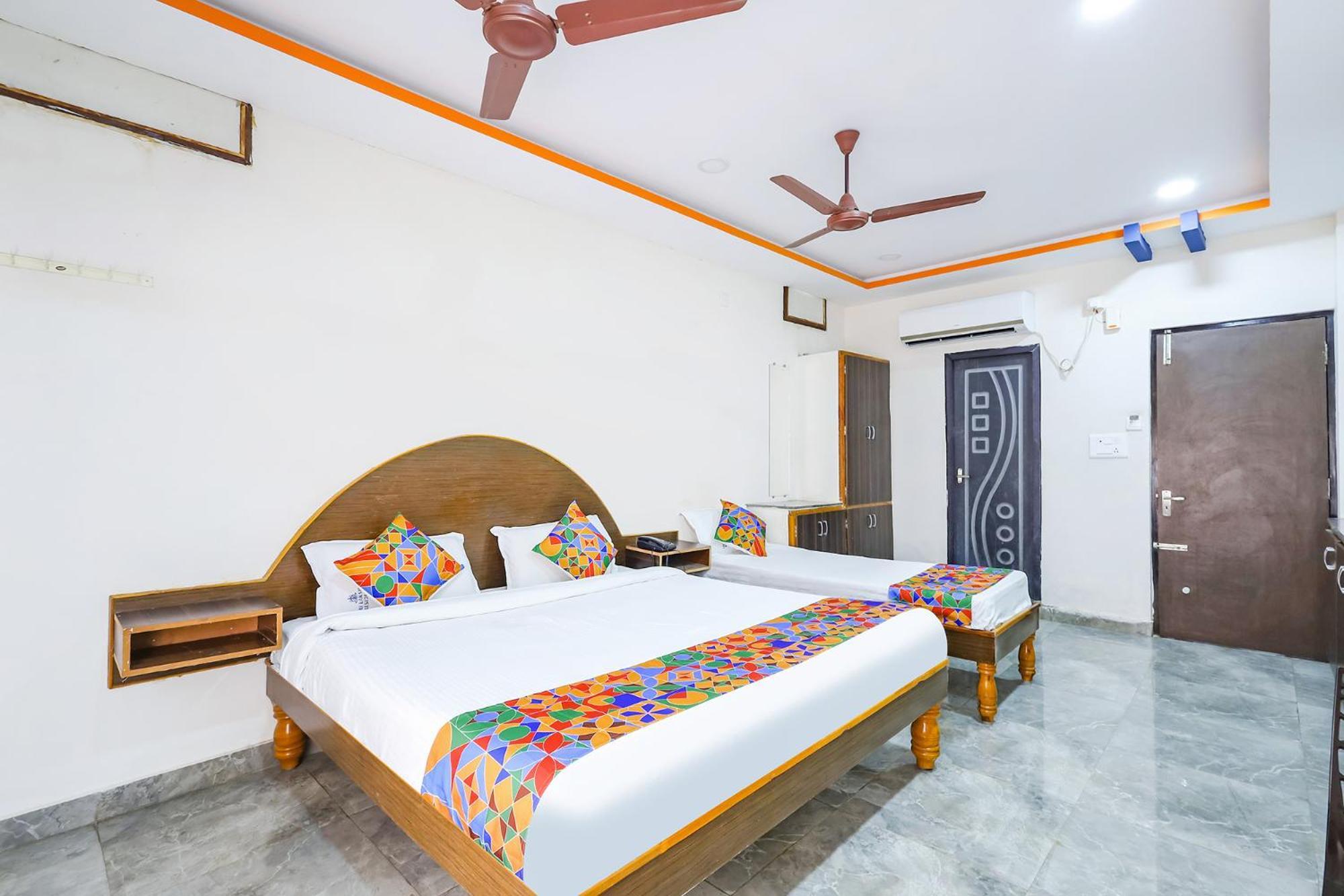 Hotel Capital O Lakshmi Residency à Tirupati Extérieur photo